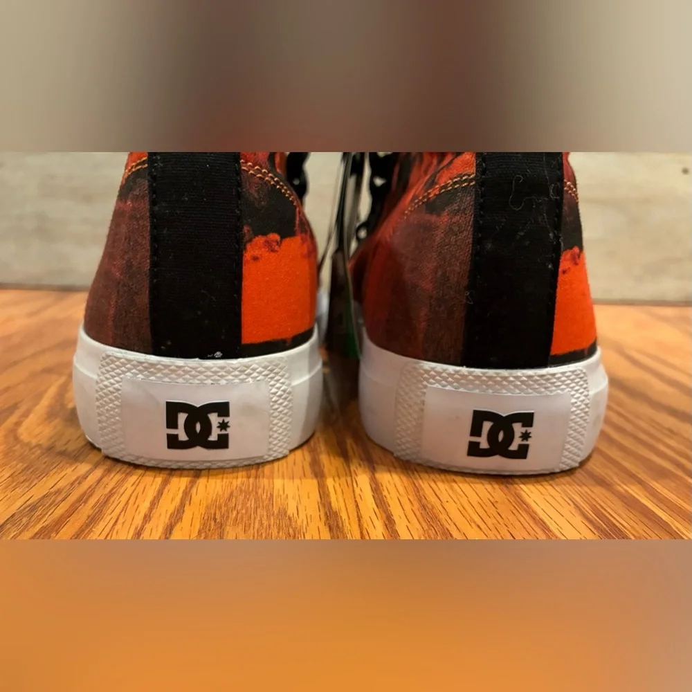 DC Shoes Andy Warhol Last Supper Manual Hi NWT Mens 6 Blk/Org High Top Sneakers
